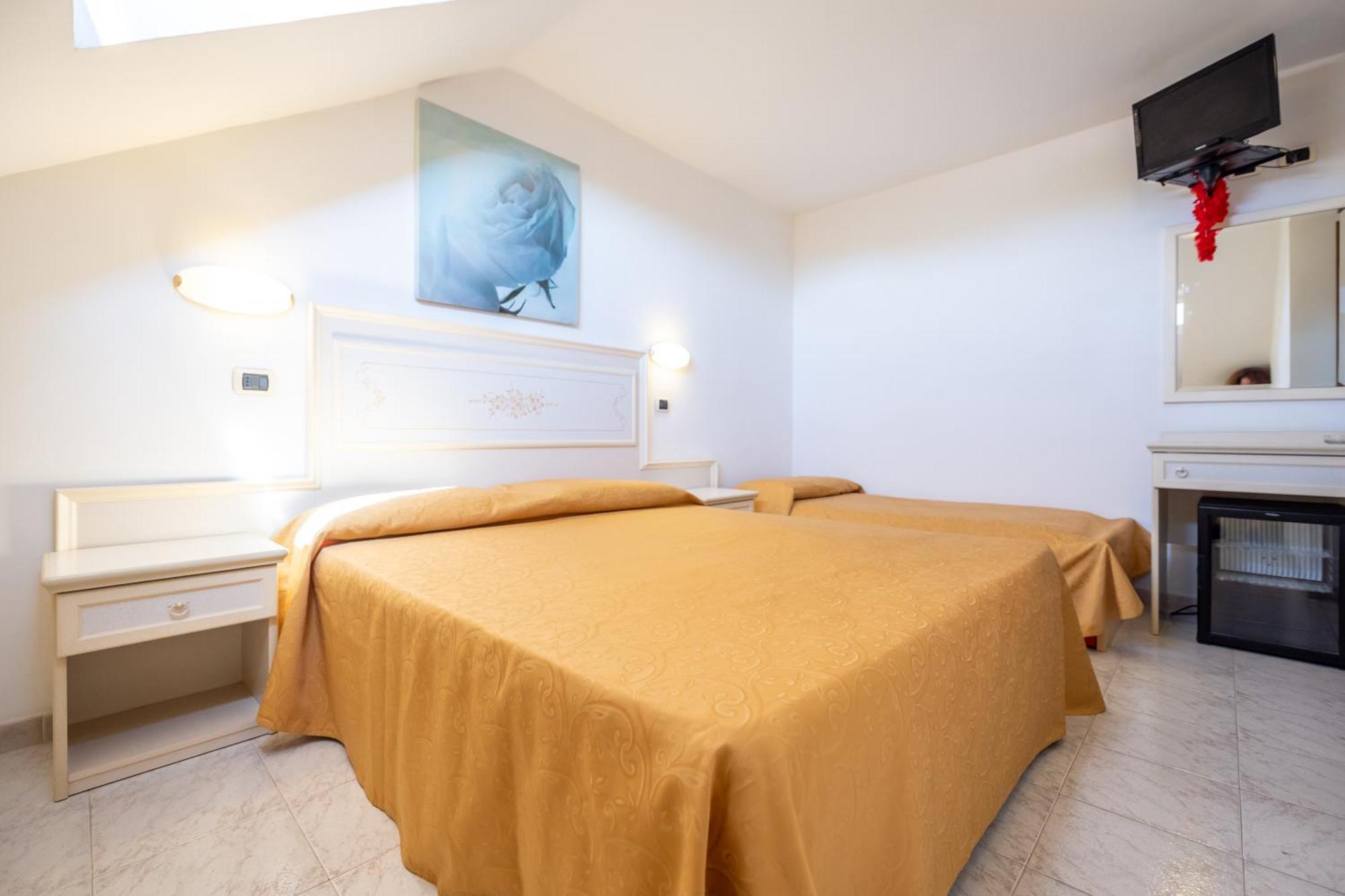 Hotel Florence San Benedetto del Tronto Exterior foto